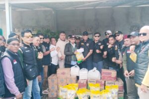 Forum Cakar Sriwijaya Sumsel Salurkan Bantuan untuk Korban Kebakaran di Kertapati