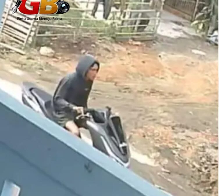 Pelaku Jambret Handphone Bocah 5 Tahun di Gandus Terekam CCTV Rumah Warga