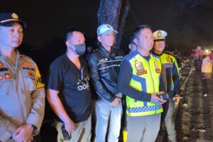 Kebakaran Hanguskan 9 Rumah di Ibul Besar III, Kapolres Ogan Ilir Turun Langsung ke Lokasi Bersama Personel