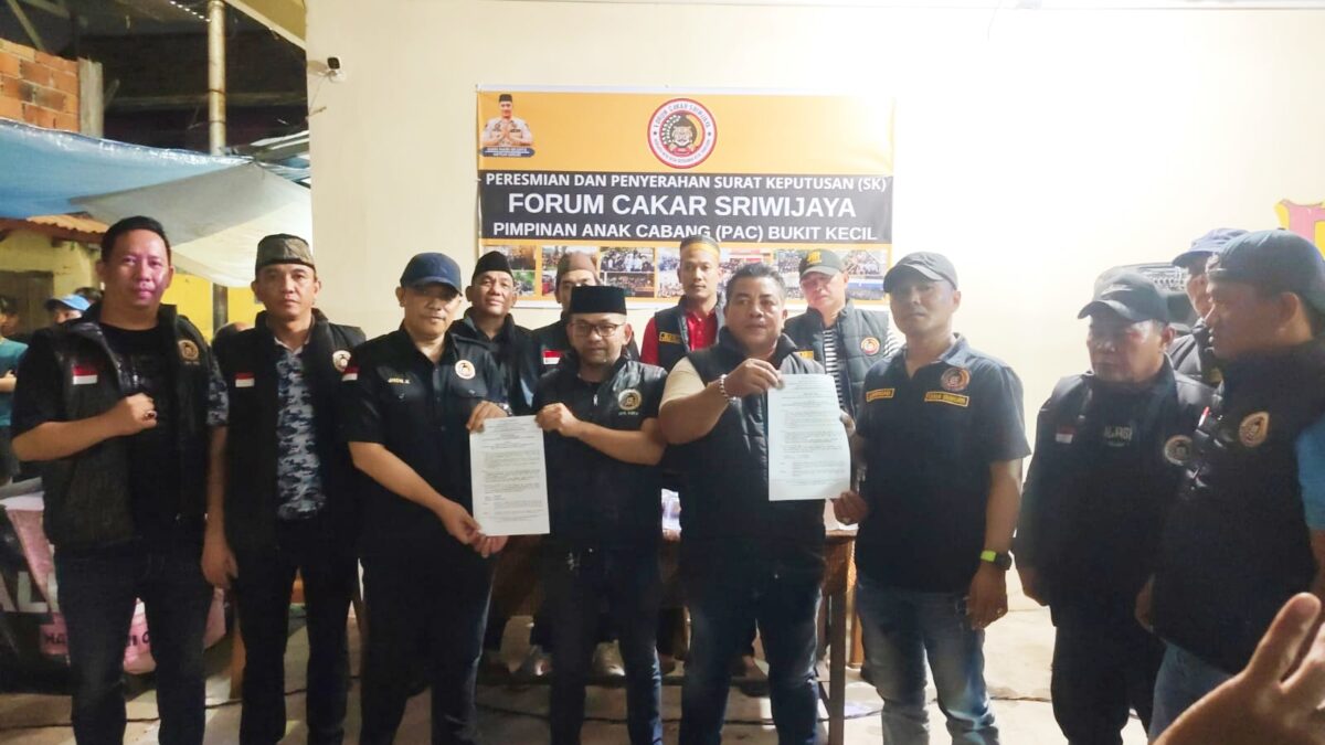 Forum Cakar Sriwijaya Menggelar Acara Peresmian dan Penyerahan SK ke PAC Bukit Kecil