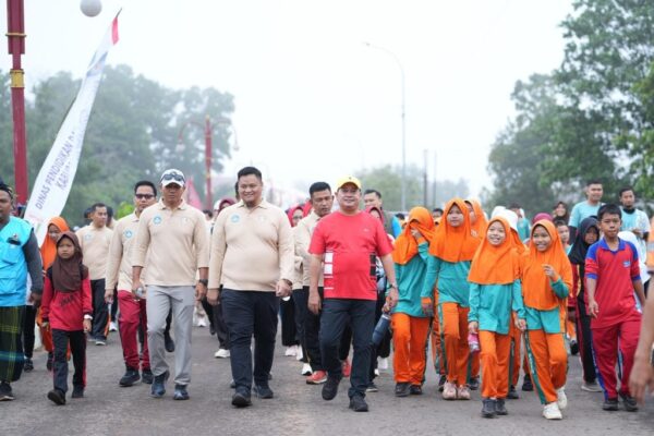 Semarakan HUT ke-24 Banyuasin, Ribuan Masyarakat Padati Jalan Sehat Bersama