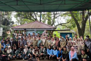 Penanaman 300 Bibit Pohon Peringati Hari Bumi di Talang Betutu