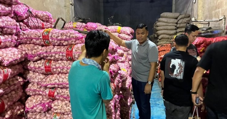 Bareskrim Polri Bongkar Penyelundupan 23 Ton Bawang dan Cabai di Pontianak