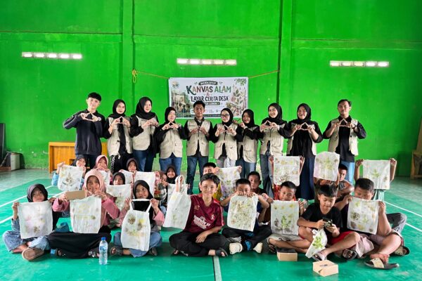 ARUNA Gelar Aksi Perdana Ruang Edukasi Anak Desa Melalui Program “Kanvas Alam & Layar Cerita Desa”