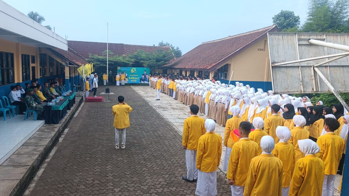 Milad ke-63 SEPMI, PC SEPMI Kabupaten Sukabumi Gelar Upacara Bendera dan Bakti Sosial Pengobatan Gratis