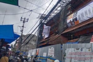 Kabel Semrawut di Pasar 16 Ilir Palembang Dikeluhkan Warga dan Pedagang
