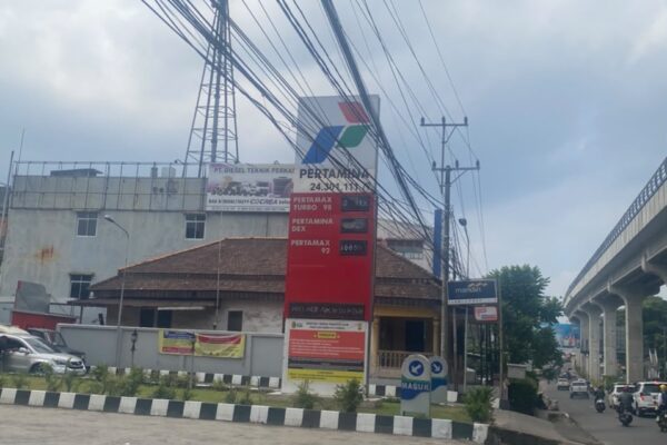 Pertamax Naik Jadi Rp16.250 per Liter, Masyarakat Mulai Hitung Ulang Biaya Transportasi