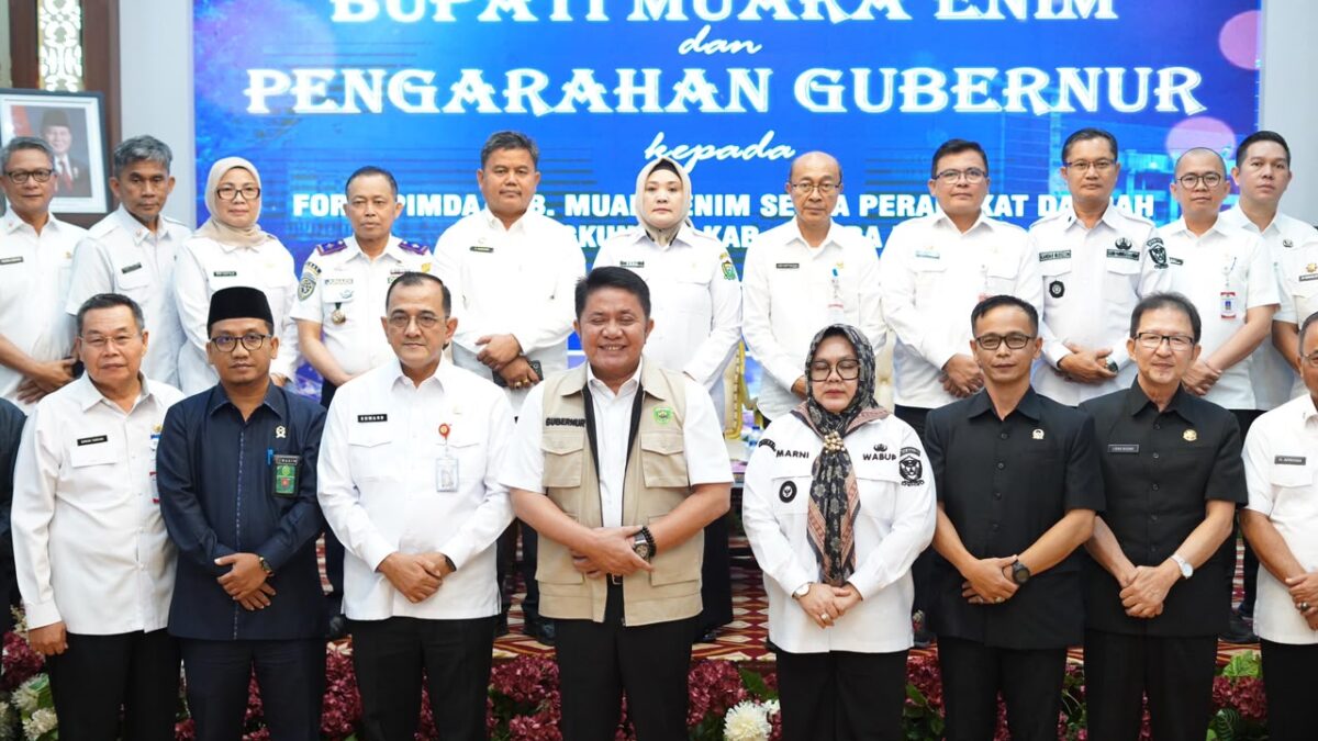 Gubernur Sumsel Serahkan Surat Plt Bupati Muara Enim kepada Sumarni