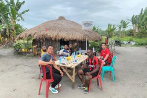 PERKUAT PERSAUDARAAN DALAM KEBHINEKAAN, KAPOLRES OGAN ILIR OLAHRAGA DAN DIALOG BERSAMA MAHASISWA PAPUA DI UNSRI
