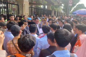 Ketua DPRD Sumsel Temui Massa Aksi, Ratusan Mahasiswa Sampaikan 8 Tuntutan