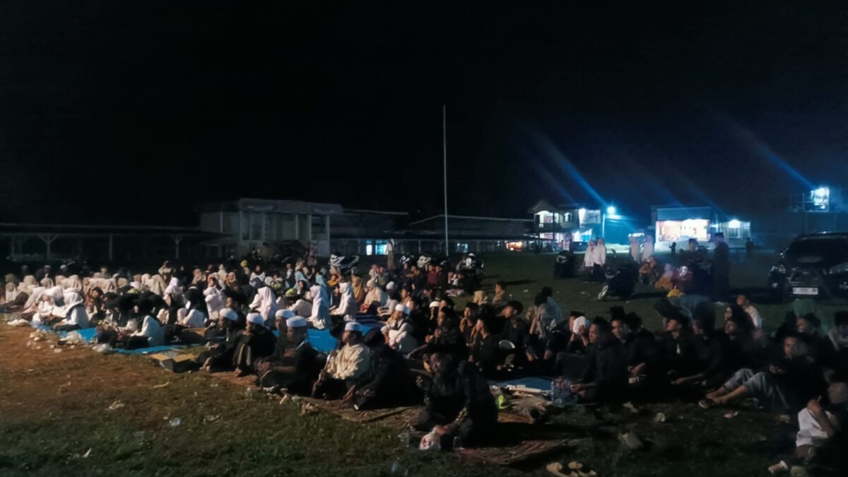 Ribuan Warga Padati Pawai Obor 1 Muharram, Kalapanunggal Bergema Syiar Islam