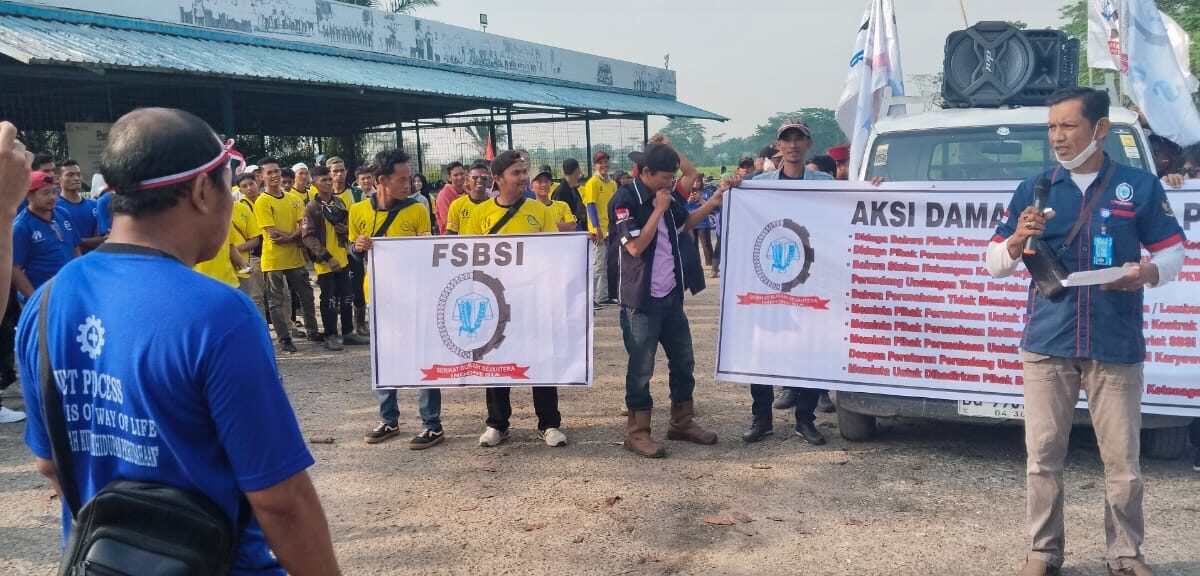 Ratusan Buruh PT Hoktong Datangi DPRD Palembang, Tuntut Penyelesaian Sejumlah Persoalan Ketenagakerjaan