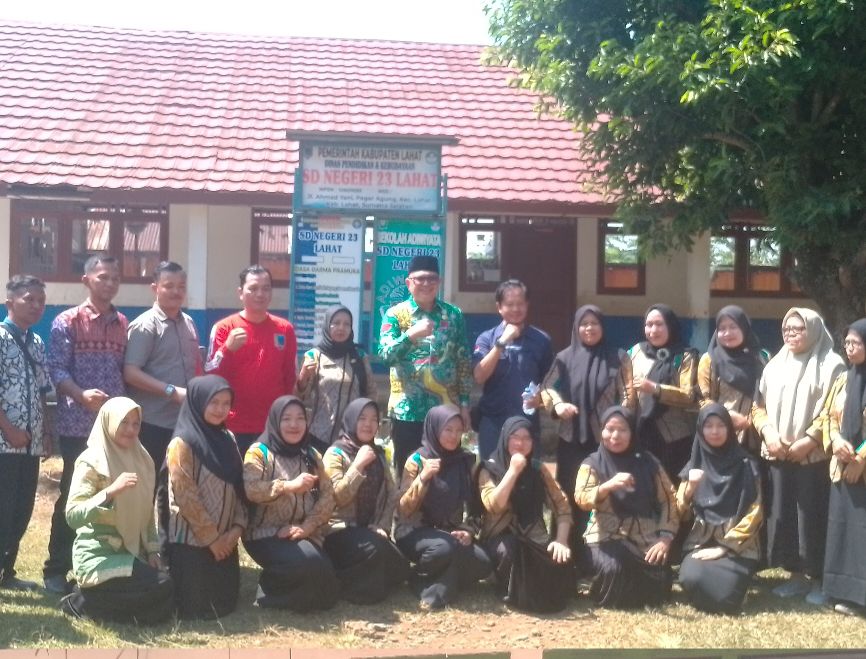Kadisdikbud Kabupaten Lahat Tinjau Kondisi Sekolah, Usulkan Anggaran Perbaikan Senilai 800 Juta Rupiah