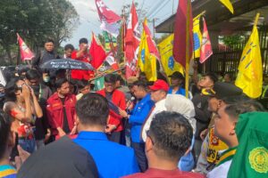 Ratusan Mahasiswa Cipayung Plus Demo di DPRD Sumsel, Soroti MBG hingga Rencana Kenaikan BBM
