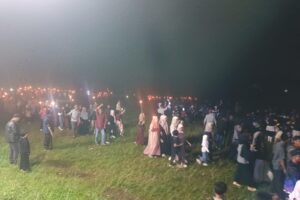 Warga Desa Gunung Endut Tumpah Ruah Meriahkan Tabligh Akbar dan Istighasah Gebyar Muharram 1448 H