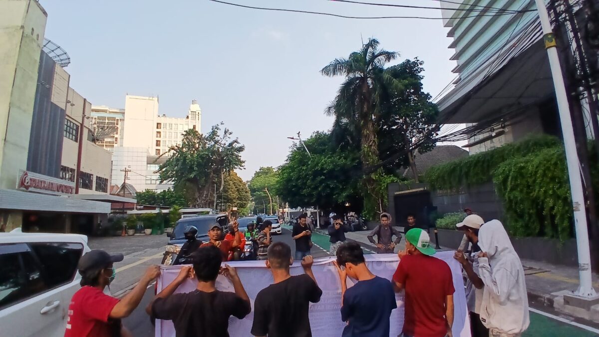 Aksi Jilid IV di DPP NasDem, Massa Sampaikan Tuntutan Terkait PIP