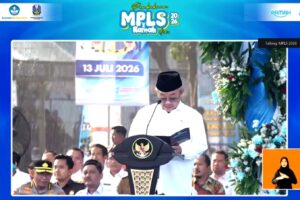 MPLS di Jatim Dimulai, Mendikdasmen Ajak Siswa Baru Berani Gapai Cita-cita