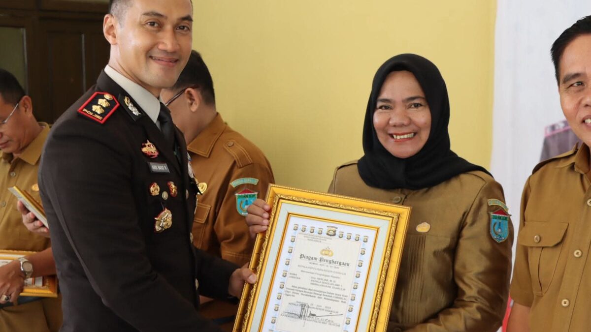 Dinonaktifkan dari Jabatan Kepala SMPN 1 Indralaya, Rekam Jejak Dra. Herlina Jadi Sorotan