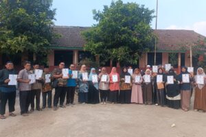 FKDT Kalapanunggal Serahkan 50 SK Perpanjangan Izin Operasional Madrasah Diniyah