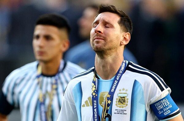 Messi Menangis, Argentina Gagal Pertahankan Gelar Juara Dunia
