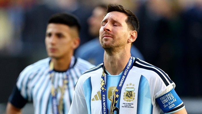 Messi Menangis, Argentina Gagal Pertahankan Gelar Juara Dunia