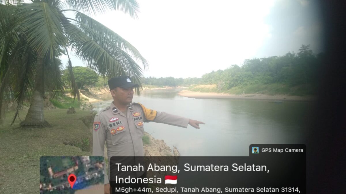 Polsek Tanah Abang Pantau Debit Sungai Lematang, Belum Ada Desa Terdampak Banjir