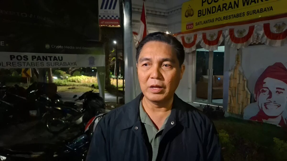 Usai Dua Pos Polisi Diduga Dilempar Molotov, Polisi Tingkatkan Patroli di Surabaya