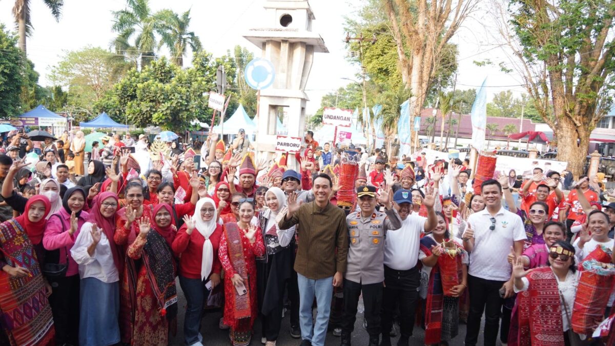Karnaval Budaya OKI Dipadati Warga, UMKM Ikut Raup Pembeli