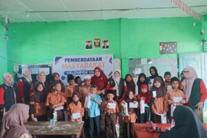 Yayasan Roemah Dakwah Salurkan Beasiswa Yatim dan Bantu UMKM Perempuan di Bagan Deli
