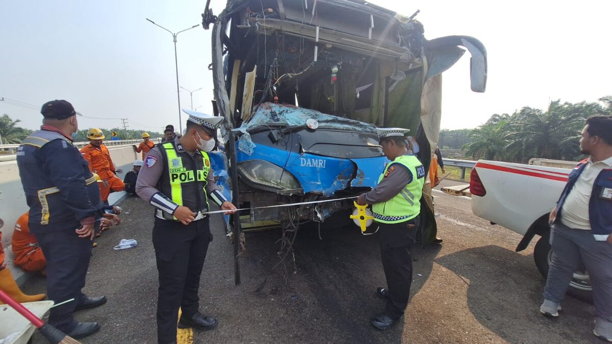 Kecelakaan Beruntun di Tol Palindra KM 9, 14 Orang Luka-Luka