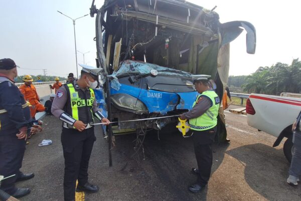 Kecelakaan Beruntun di Tol Palindra KM 9, 14 Orang Luka-Luka