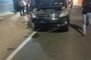 Tabrakan Adu Banteng Minibus dan Dump Truk di Tikungan Salam Cikidang, Satu Penumpang Luka Ringan