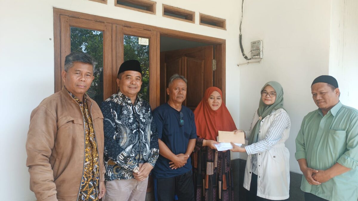 KKMA Sukabumi Salurkan Bantuan untuk Korban Kebakaran di Cibadak