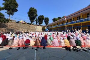 Shalat Istisqa’ Digelar di Kalapanunggal, Warga Berdoa agar Hujan Segera Turun