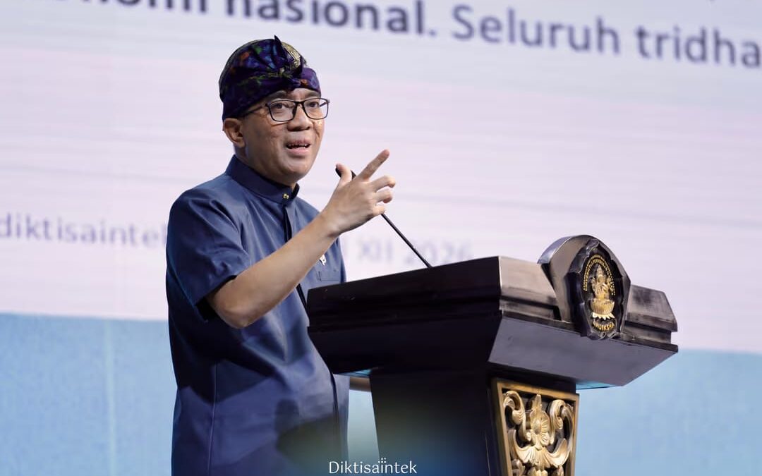 Mendiktisaintek Soroti Mahasiswa STEM yang Baru 28 Persen, Penguatan Sains Didorong