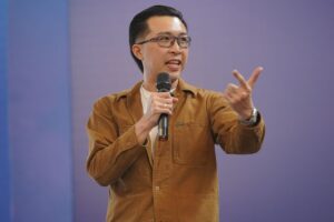 Dr. Tirta: Privilege Bukan Jaminan, Kemauan Belajar Jadi Kunci untuk Terus Berkembang