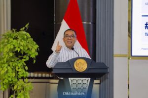 Mendiktisaintek Soroti Ketimpangan Ekonomi, Ajak Mahasiswa Berpikir Berbasis Data