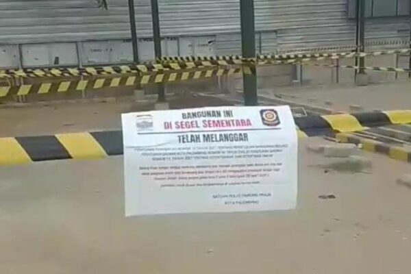 Kasat Pol PP Palembang Segel Bangunan di Pancawarna, MCB dan KAMPANG Apresiasi