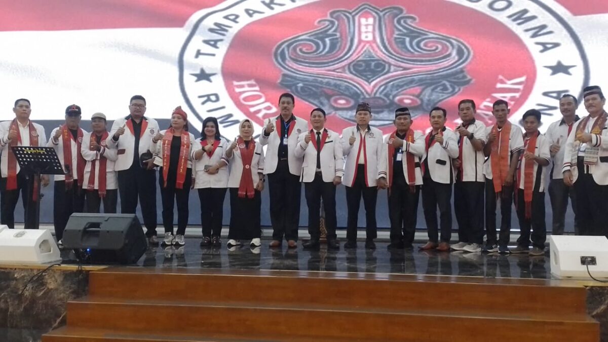 Lamsiang Sitompul Kembali Pimpin HBB, Pengurus Pusat Dilantik di Kantor Gubernur Sumut